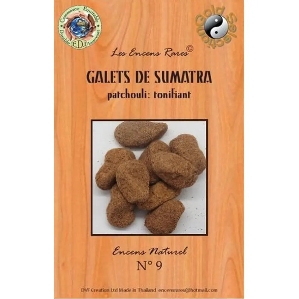 Sachet d'encens naturel Galets de Sumatra N°9 Patchouli tonifiant, emballage ton bois avec fenêtre sur les galets.