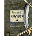 Manuel de sorcière de Selene Silverwind, sa couverture texturée imitation vieux grimoire ornée d'une grande plume et ficelée de cordes de jute.