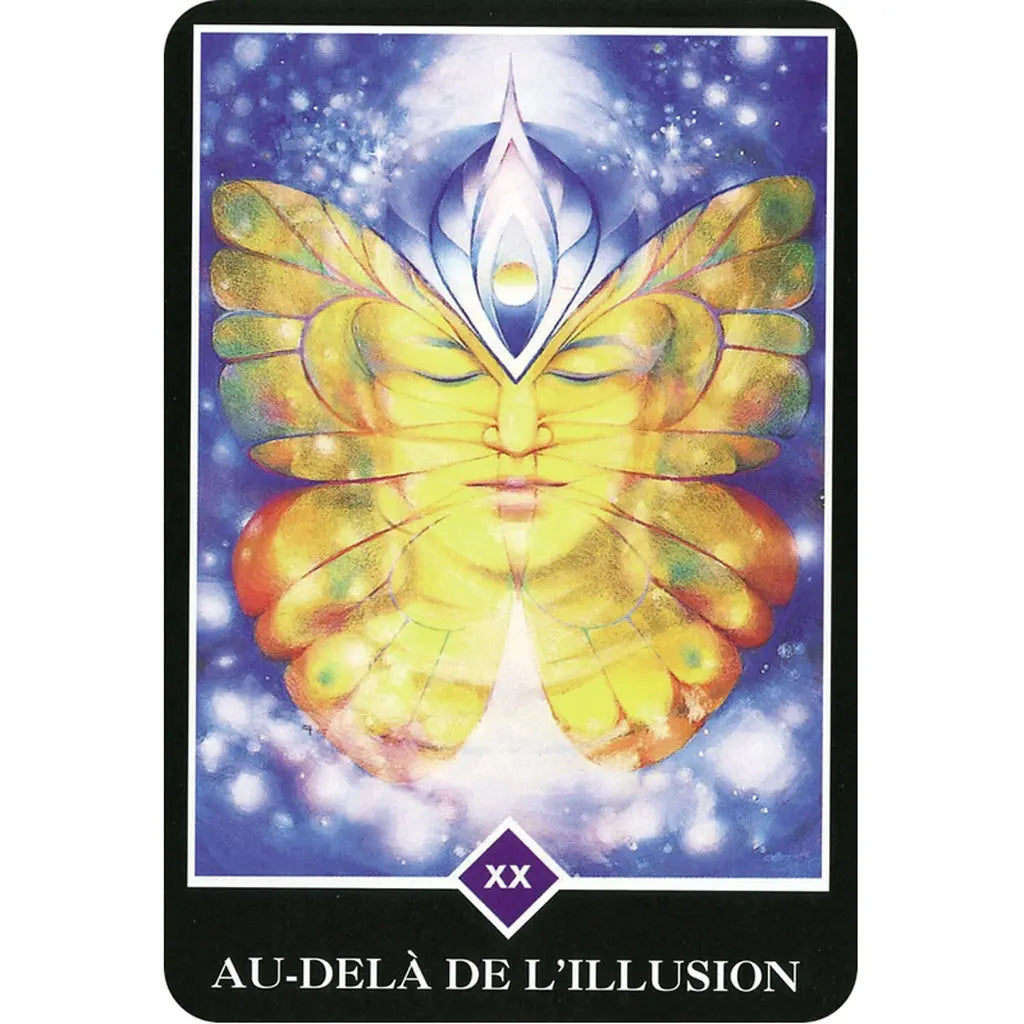 Carte “Au-delà de l’illusion” (Osho Zen Tarot) : un visage aux yeux clos fusionné avec de grandes ailes de papillon dorées, sur un fond cosmique violet/bleu avec un symbole lumineux au front — évoque clairvoyance et dépassement des apparences.