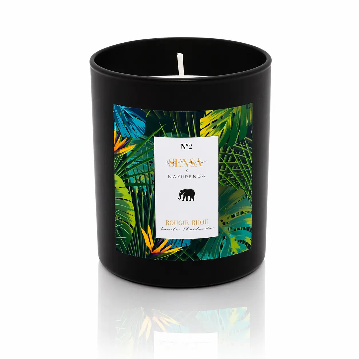 Bougie bijou Sensa x Nakupenda n°2 Escale Thaïlande dans un pot noir mat au design floral exotique bleu et vert.