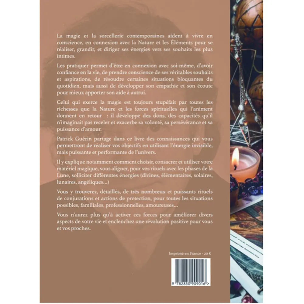 Quatrième de couverture du livre Cœur de Sorcier, présentant le texte de présentation de Patrick Guérin, le prix de 20 €, le code-barres et un visuel de bougie sur le côté.