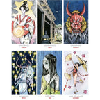 L'Oracle des Kami et Yôkai illustré par six cartes représentant des divinités et esprits japonais aux styles graphiques variés et mystiques.