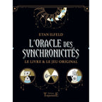 L'Oracle des Synchronicités illustré par trois médaillons symboliques représentant un sablier, une clé et une main mystique sur un fond noir aux détails dorés.