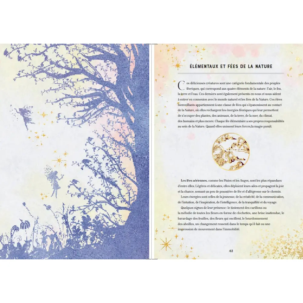 Double page extraite du livre La Magie des Fées, présentant sur la page de gauche l'illustration aux teintes violettes d'un arbre majestueux entouré de délicates silhouettes de fées en vol, et sur la page de droite une section "Élémentaux et fées de la nature" expliquant leur lien avec les quatre éléments, ornée d'un motif circulaire doré, le tout sur un fond délicat aux tons pastel.