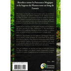 Quatrième de couverture du livre La Magie des Plantes sur fond de feuillage vert avec texte de présentation blanc sur encadré noir et logo Éditions Danaé.