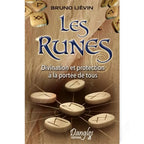 Livre Les Runes de Bruno Liévin, couverture beige avec titre bleu et runes en bois disposées en cercle au centre.