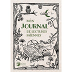 Mon journal de lectures païennes, publié aux Éditions Danaé, sa couverture de style parchemin illustrée de dessins à l'encre noire représentant un hibou perchésur une branche, un croissant de lune, des fleurs et un grimoire ouvert devant un pentagramme.