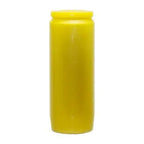 Cierge de couleur jaune uni, contenu dans un cylindre en plastique transparent.

