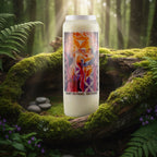 Neuvaine blanche « Saint Raphaël Archange » avec illustration colorée, posée sur un tronc d’arbre moussu en forêt.