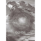 L'Oracle des Heures Miroirs illustré par la carte 04H04 représentant un mécanisme d'horloge complexe intégré dans un paysage de montagne enneigée.