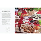 Double page présentant le "Menu du cocktail dînatoire du Club de Slug" avec une liste de recettes et une photo de table festive.