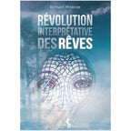 Visage géométrique stylisé et regard mystérieux sur la couverture céleste du livre Révolution interprétative des rêves de Bernard Mirande.