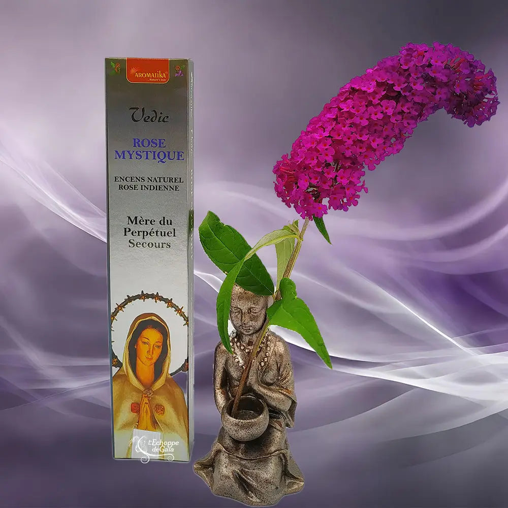 Boîte d'encens naturel Vedic Rose Mystique argentée avec illustration de la Vierge, statuette de moine et fleur violette sur fond mauve