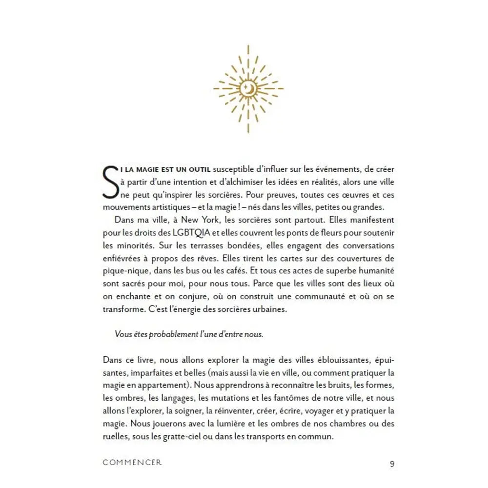 Page intérieure du livre Sorcières urbaines, présentant l'introduction du chapitre "Commencer" surmontée d'un symbole de soleil rayonnant doré, abordant la présence et l'énergie de la magie au cœur de la ville de New York.