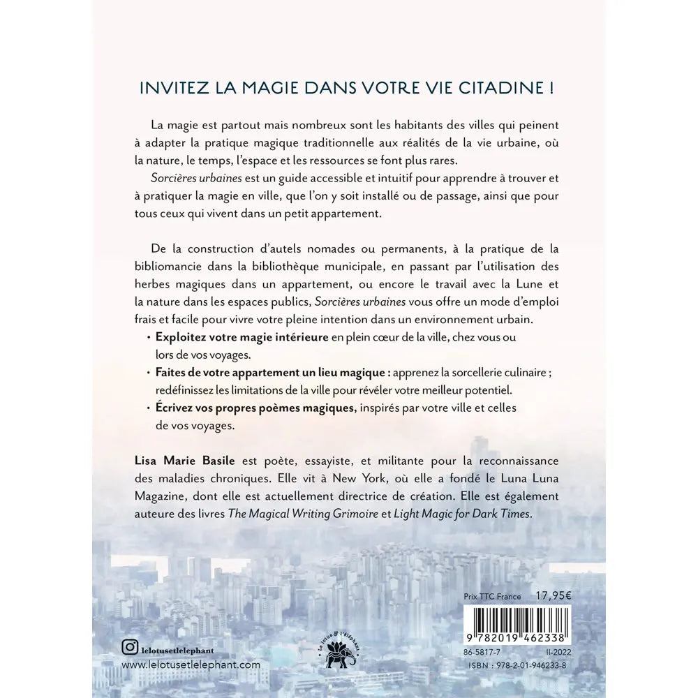 Quatrième de couverture du livre Sorrières urbaines, présentant le texte de présentation "Invitez la magie dans votre vie citadine !" et une biographie de l'auteure sur fond de paysage urbain brumeux.