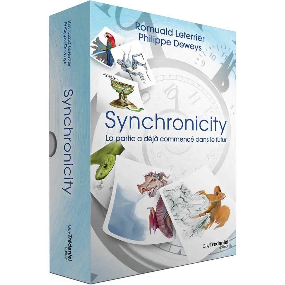 Boîte du jeu Synchronicity de Romuald Leterrier et Philippe Deweys, illustrée de cartes et d'un cadran d'horloge sur fond blanc.