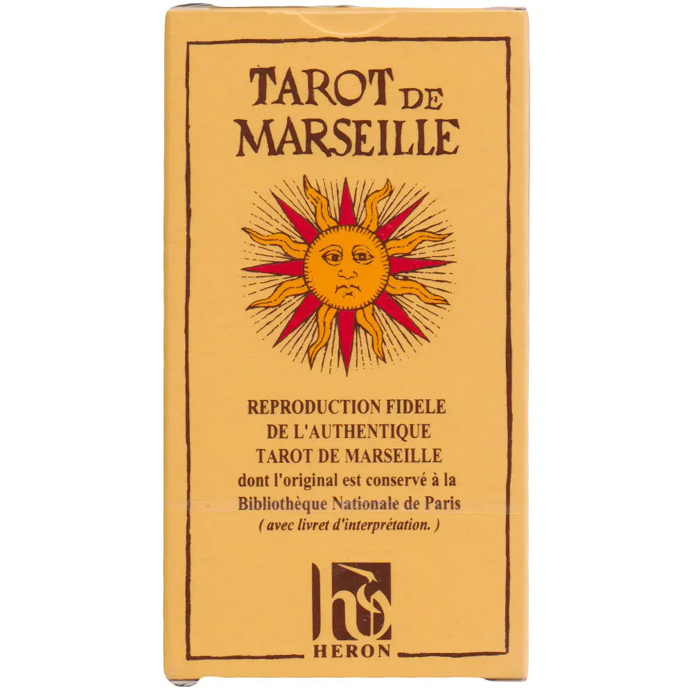Boîte « Tarot de Marseille », reproduction fidèle de l’authentique tarot, avec motif soleil sur fond jaune.
