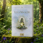 Livre blanc Yoga Magique de Vanessa Sophie et Prisca Nguyen posé sur une souche moussue, illustré d'une silhouette en méditation fusionnant avec une forêt.